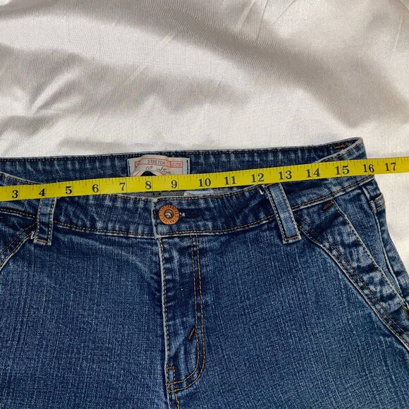 Levi Strauss‎ Signature Women's Jean's - Size 10 - Picture 11 of 11